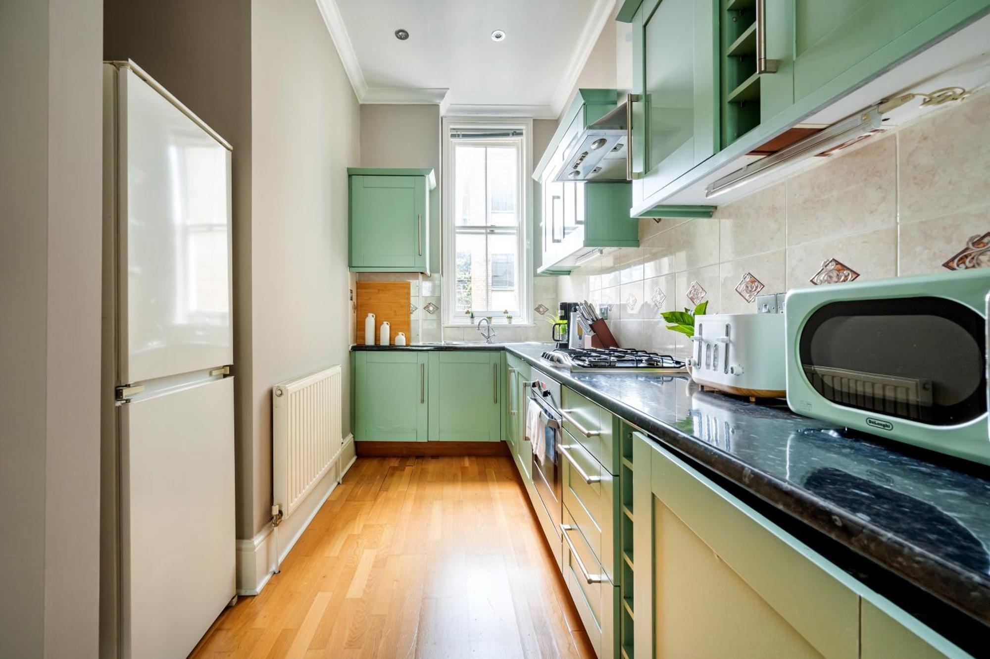 Large 1 Bedroom In Center Of 2 Londen
