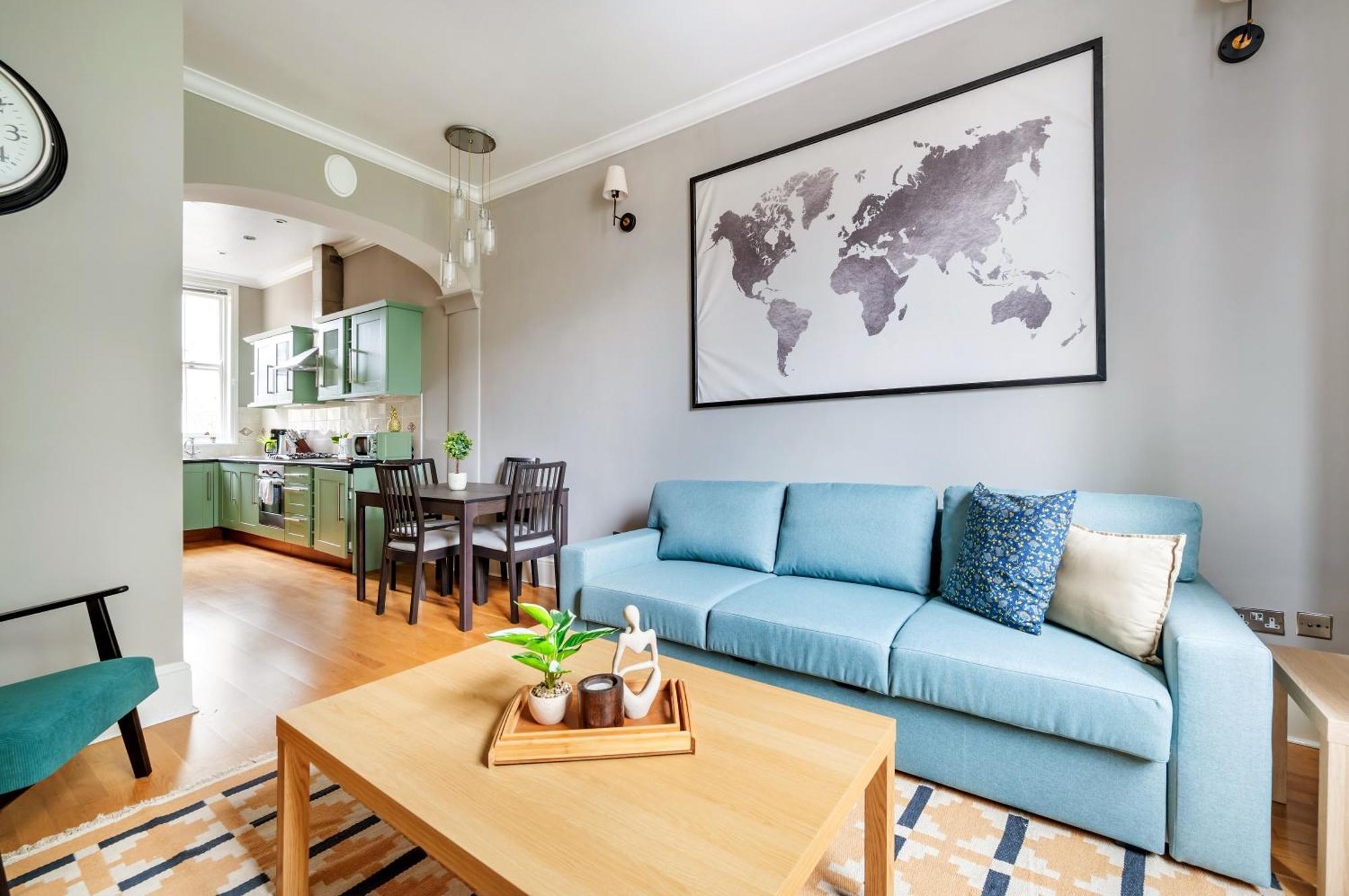 Large 1 Bedroom In Center Of 2 Appartement Londen